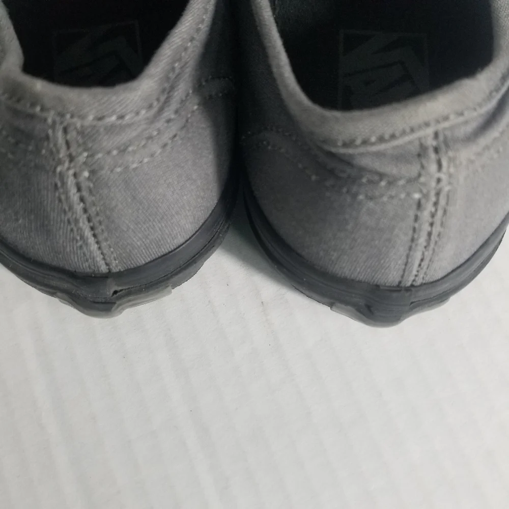 VANS UNISEX GRAY CANVAS SNEAKERS SIZE WOMEN'S 5.5 MEN'S 4